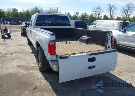 2014 Ford F-250 Xl z USA, uszkodzony, nr VIN 1FT7W2AT0EEA37495